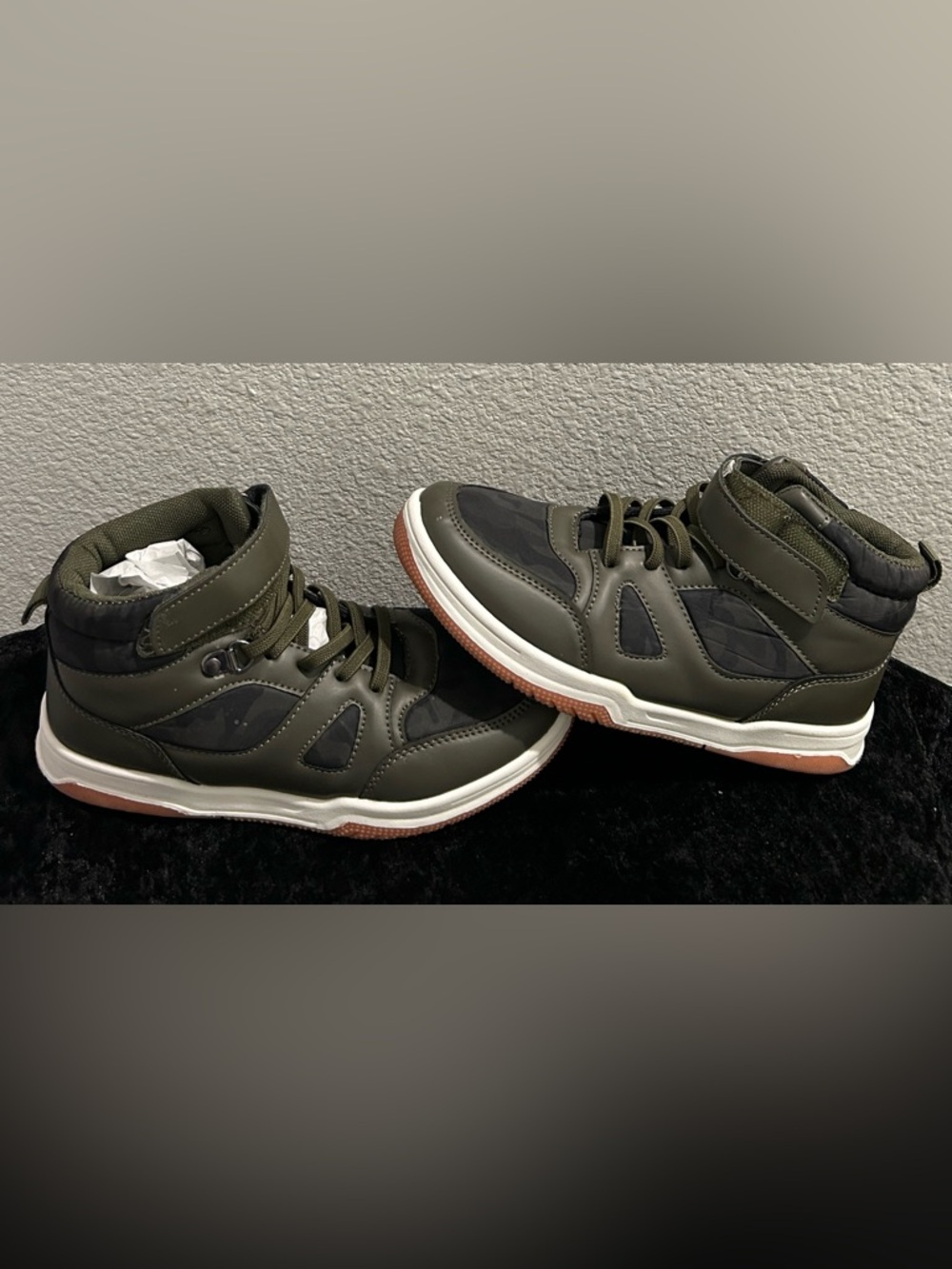 Youth Blue High‑Ankle Sneakers – Size 3 – Brand New